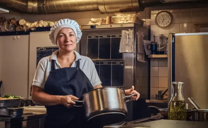 Vagas para COZINHEIRA/CHAPISTA