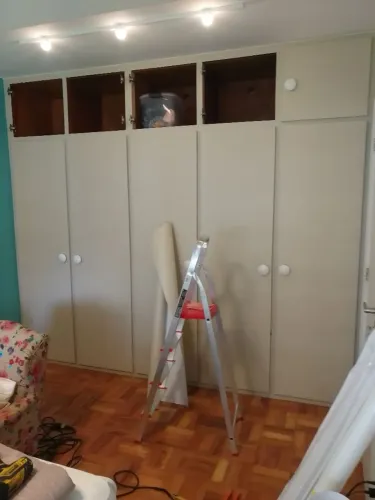 Envelopamento de guarda roupas 