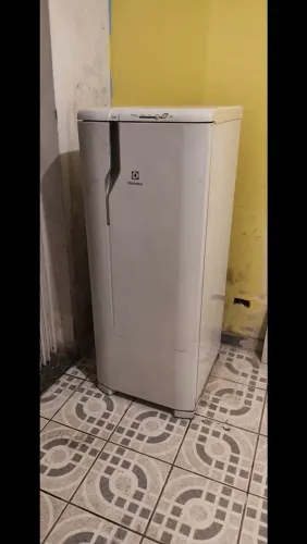 Geladeira Eletrolux
