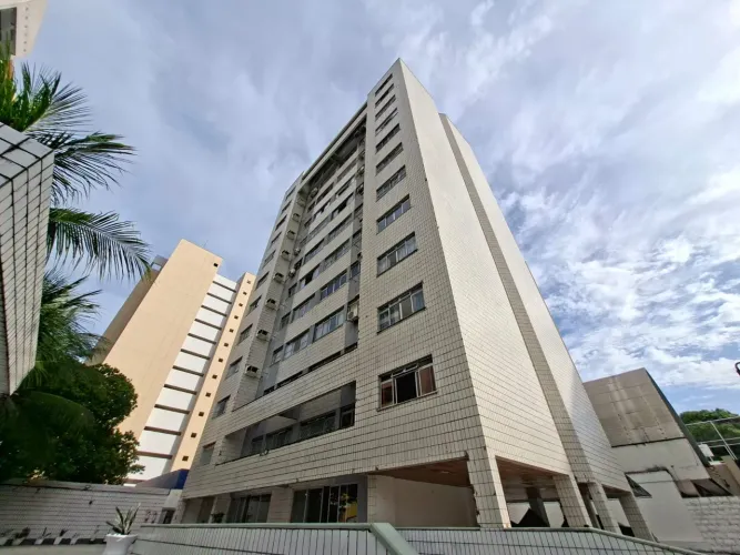 Excelente apartamento com 203,61m², em localização privilegiada, na esquina da Av. Padre V