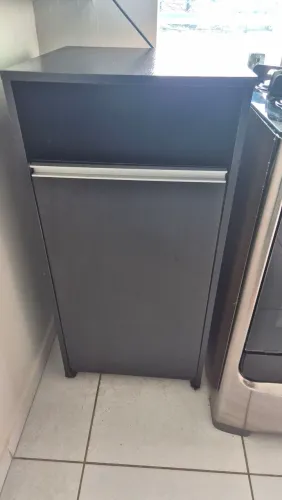 Aparador Suporte Para Cozinha Esconde Botijão De Gás Com Porta Rodízio - Pek Móveis