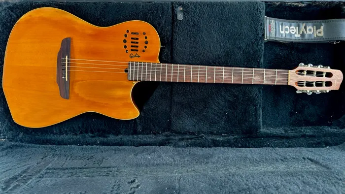 Violão Godin Multiac Duet nylon/Aço