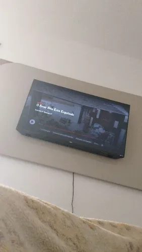 Vendo tv nova na caixa 43 aoc