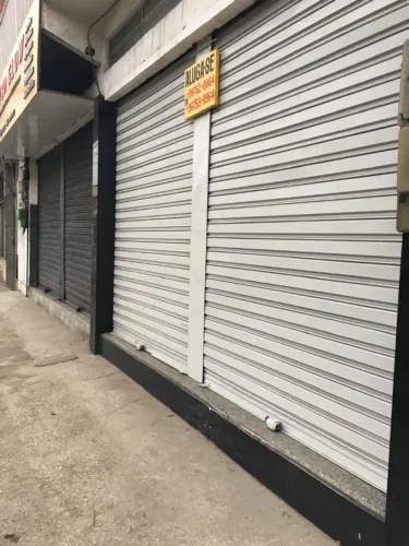Alugo Excelente Loja centro de Belford Roxo