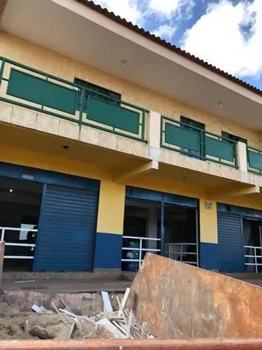Vendo 2 prédios na 3ª etapa do Céu Azul com 8 imóveis, sendo 2 comerciais e 6 residenciais