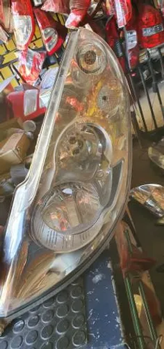 Farol do Renault Master