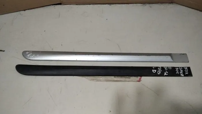 Friso Porta traseira direita VW Fox Spacefox 2004 / 2012
