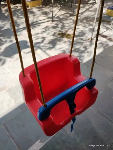 Cadeirinha De Balanço Infantil Suspenso vermelha (Leia todo o anúncio)
