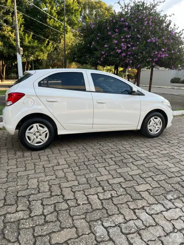 Chevrolet Onix JOY Hatch 1.0 8V Flex Mec. 4P 2018