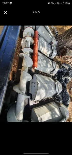 Plataforma de milho para colheitadeira MasseyFerguson (MF) 3640 ano 2000 (vendo ou troco)