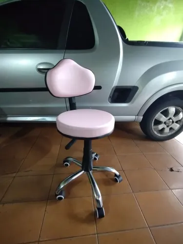 Cadeira mocho giratória no corvin rosa bb 