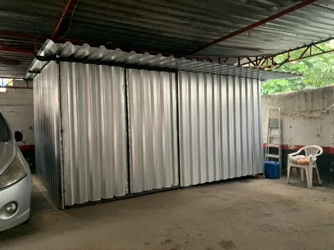 Depósito de Obras ou Jardim estrutura reforçada, telhado e paredes de telha galvanizada