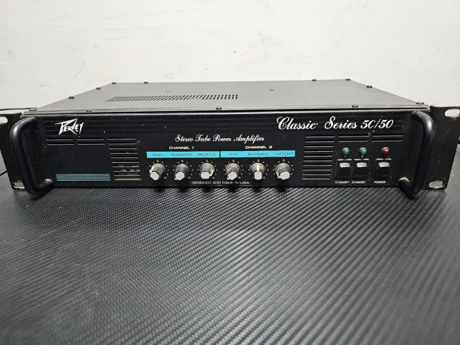 Amplificador de Guitarra - Power Peavey Classic Series 50/50