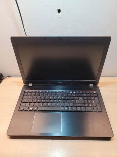 ? Notebook Acer A10 | 8GB RAM | SSD de 240GB | Bateria Ruim| R$950,00 ?