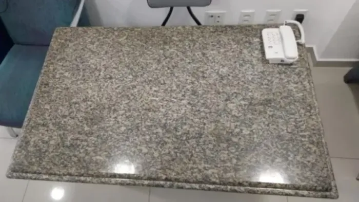 Mesa toda em Granito; buscar Centro de São Gonçalo