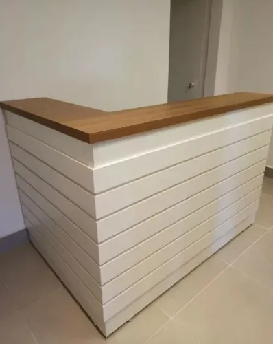 Balcão p/ recepção em MDF