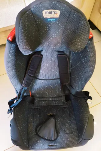 Cadeira Para Automóvel Burigotto Matrix Evolution K De 0 A 25K - Semi Nova