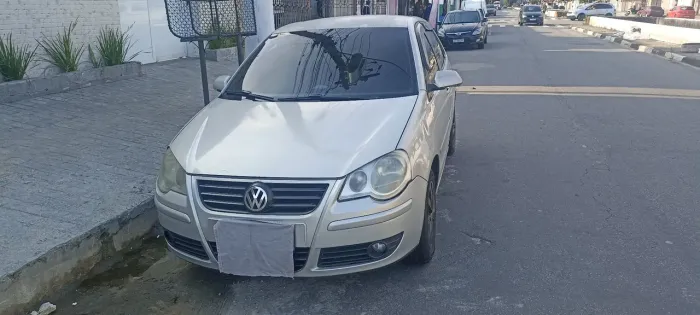 Volkswagen Polo 1.6 E-flex 8V 5P 2011