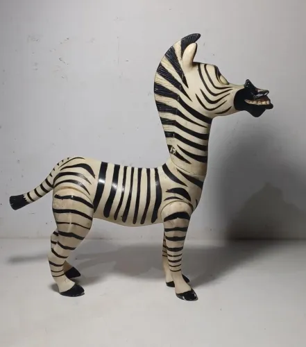 Boneco Madagascar Zebra Martin da Bandeirantes 