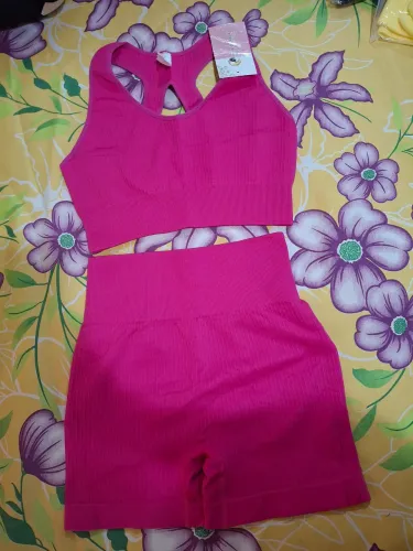Roupa conjuntinho de academia short e top