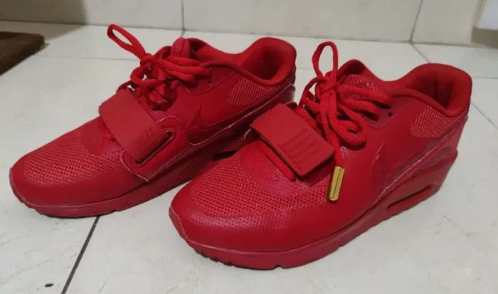 Tênis Nike Air Max 90 yeezy