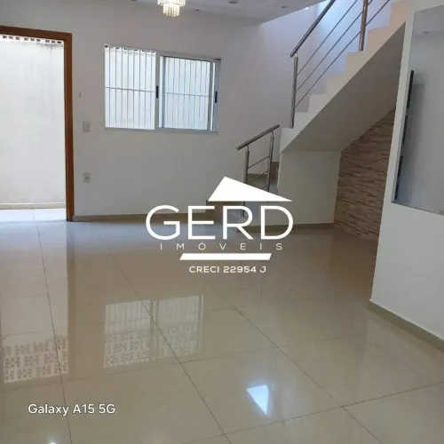 vendo excelente casa em condomínio fechado com 2 dorms e vaga de garagem