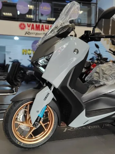 Xmax 300 - Marcos Yamaha 