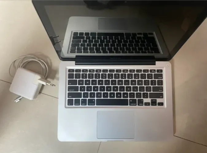 Macbook Pro A1278 - Para retirar peças