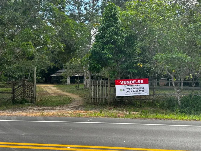 Fazenda/Sítio/Chácara para venda com 150 metros quadrados com 3 quartos