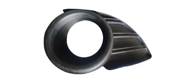 Moldura Farol De Milha Direito Renault Fluence A5800352 Preto Direito