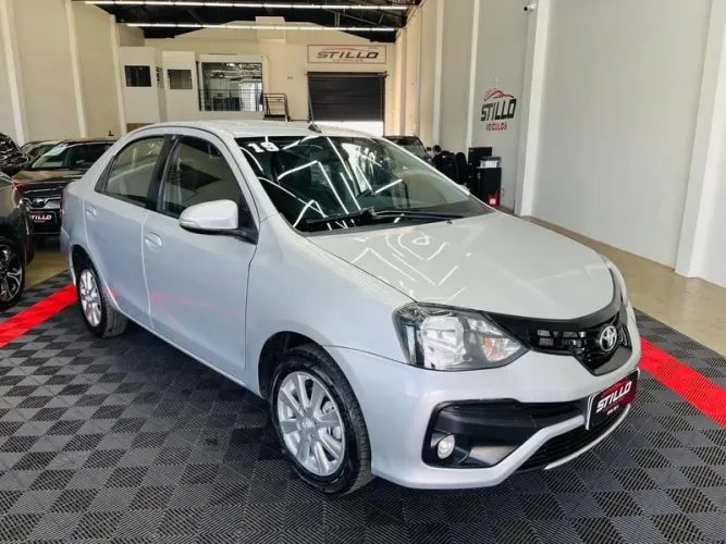 Toyota Etios X Plus Sedan 1.5 Flex 16V 4P Mec. 2019