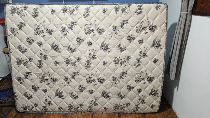 COLCHÃO CASAL ORTOBOM BOM ESTADO