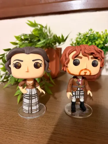 Biscuit Bonecos Série Outlander (Jaime e Claire)