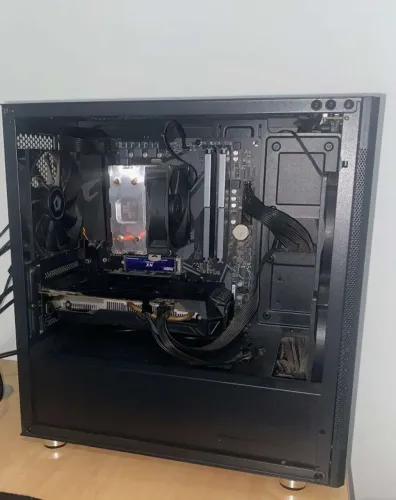 PC GAMER - GTX 1060 6GB + R5 5500