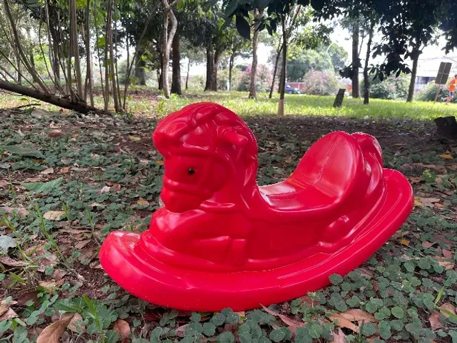 GANGORRA INFANTIL CAVALO - PLÁSTICO ROTOMOLDADO