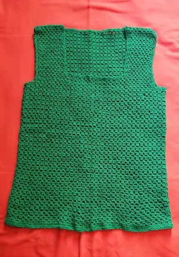 Blusa de crochê feita a mão - nova
