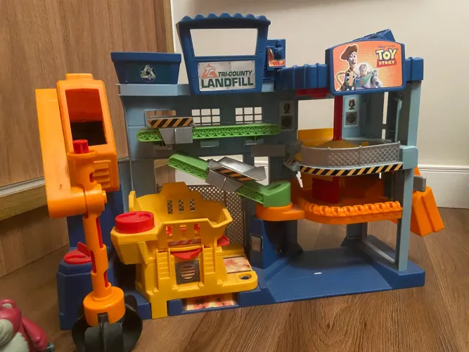 Imaginext Toy Story 3 Compactador de Lixo