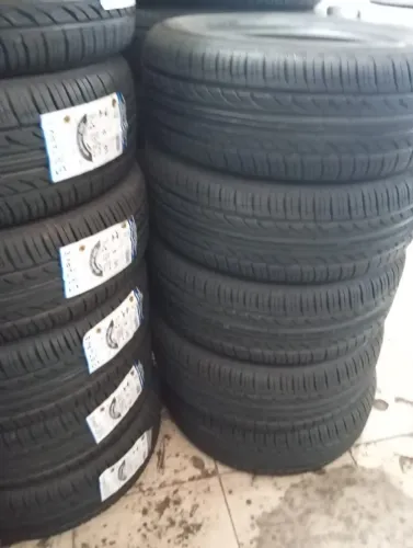 Pneus com borracha Vipal aro 16 235/60 por 300,00 á vista