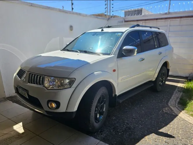 Mitsubishi Pajero Dakar/hpe 3.5 4X4 Flex 5P Aut. 2013