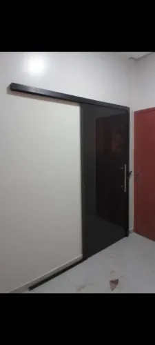 Porta de correr elegante e moderna