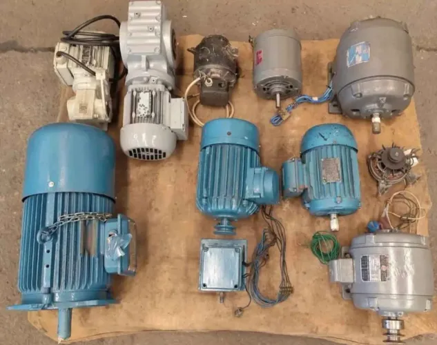 Lote motores e redutores