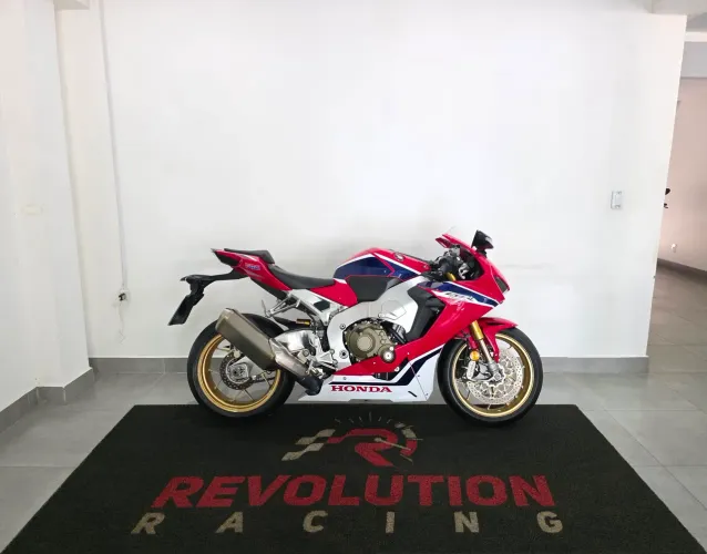 Honda CBR 1000RR 2018 Super Conservada 