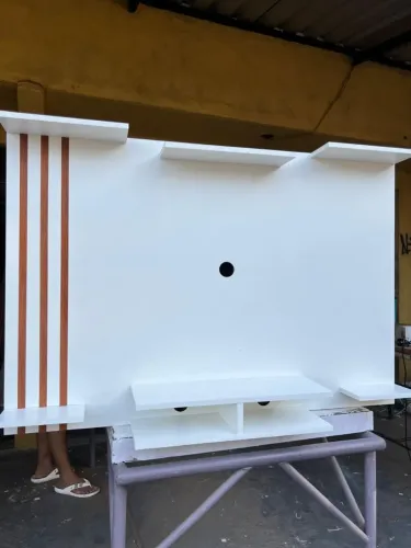 Painel para TV Branco com Detalhes 099