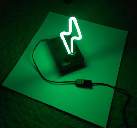 luminária de neon raio verde relâmpago 