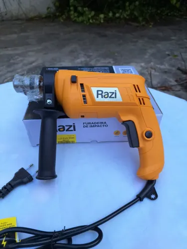 Furadeira de Impacto 500w, 127v, Razi, mandril 3/8", garantia de 1 ano.