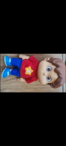 Boneca J p grande 