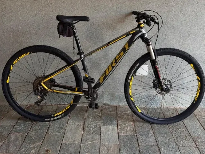 Bike Aro 29 First Athymus mtb Tam 15,5 (Usado)