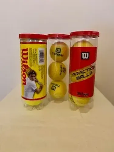 Nove Bolas de tênis Wilson