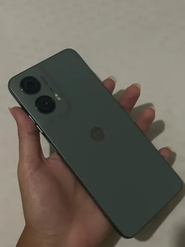 Moto G35 5G 256GB - Em ótimo estado 
