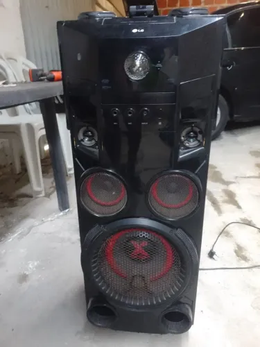 Vendo caixa de som LG de mil vates de potência com entrada bluetooth - CD - Pendrive 